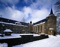 Hueckeswagen, Hckeswagen, Oberbergischer Kreis, Bergisches Land, Blick auf Schloss, Schlosskirche in Winterlandschaft, Schneelandschaft