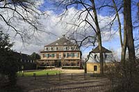 Leichlingen, Rheinisch-Bergischer Kreis, Blick auf Schloss Eicherhof und Schlosspark