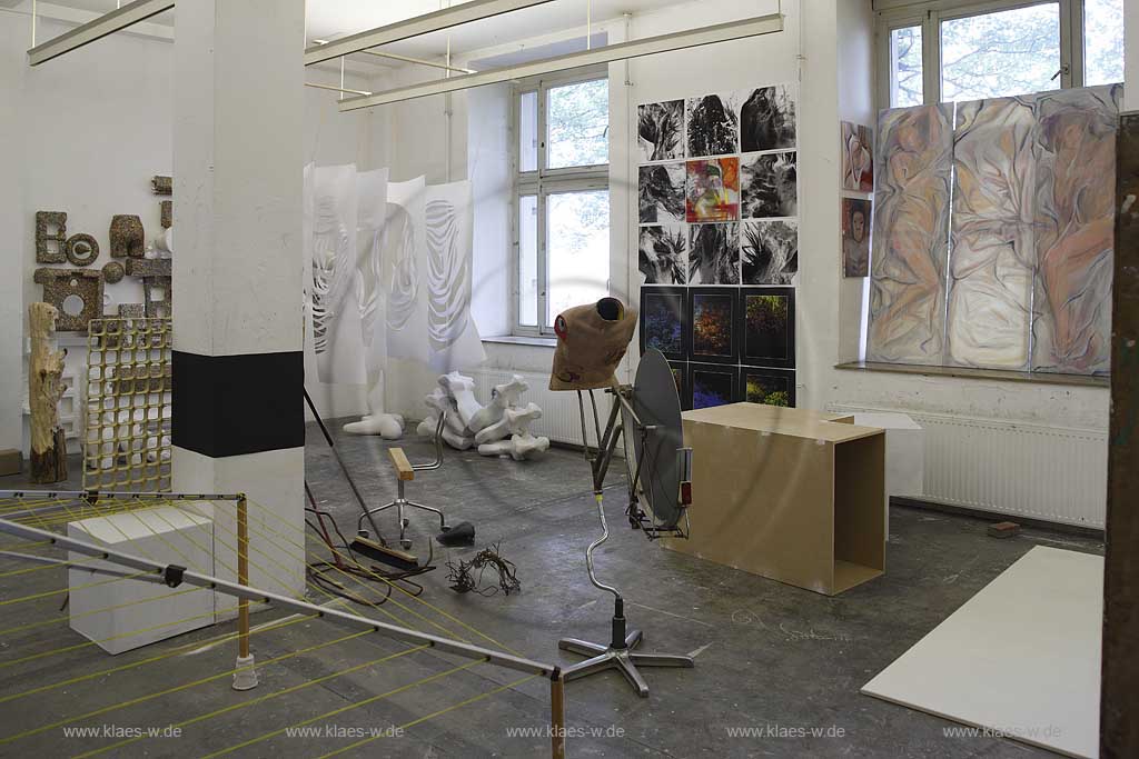 Altstadt, Dsseldorf, Duesseldorf, Kunst Akademie, Kunstakademie, Leiter Prof. Dr. Siegfried Gohr, Eiskellerstrae 1, Blick in Knstler, Kuenstler Werkstatt, Ausstellung