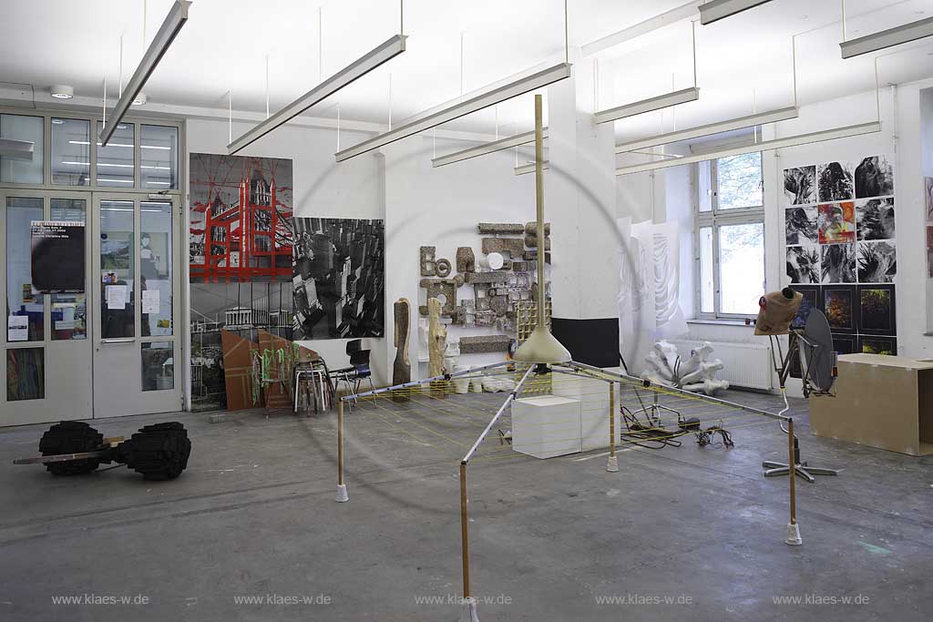 Altstadt, Dsseldorf, Duesseldorf, Kunst Akademie, Kunstakademie, Leiter Prof. Dr. Siegfried Gohr, Eiskellerstrae 1, Blick in Knstler, Kuenstler Werkstatt, Ausstellung