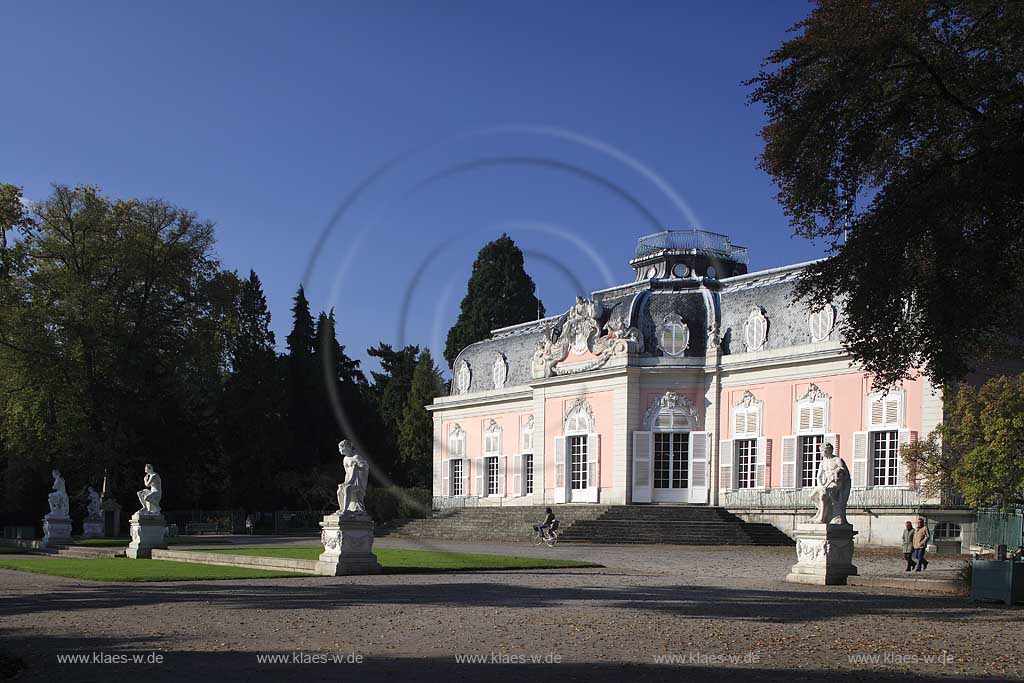 Dsseldorf, Benrath, Schloss Benrath, Statue, Rokkoko, Corps de Logis