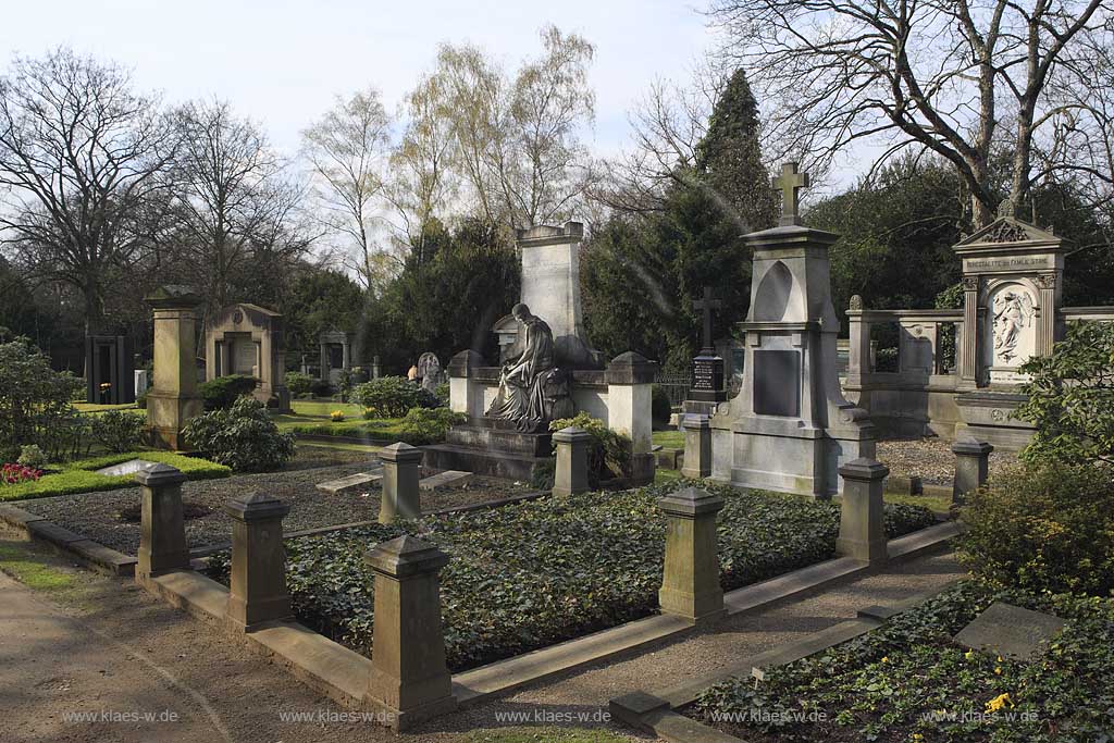 Derendorf, Nordfriedhof, Dsseldorf, Duesseldorf, Niederrhein, Bergisches Land, Blick auf Graeber, Grber, Grabstaetten, Grabsttten