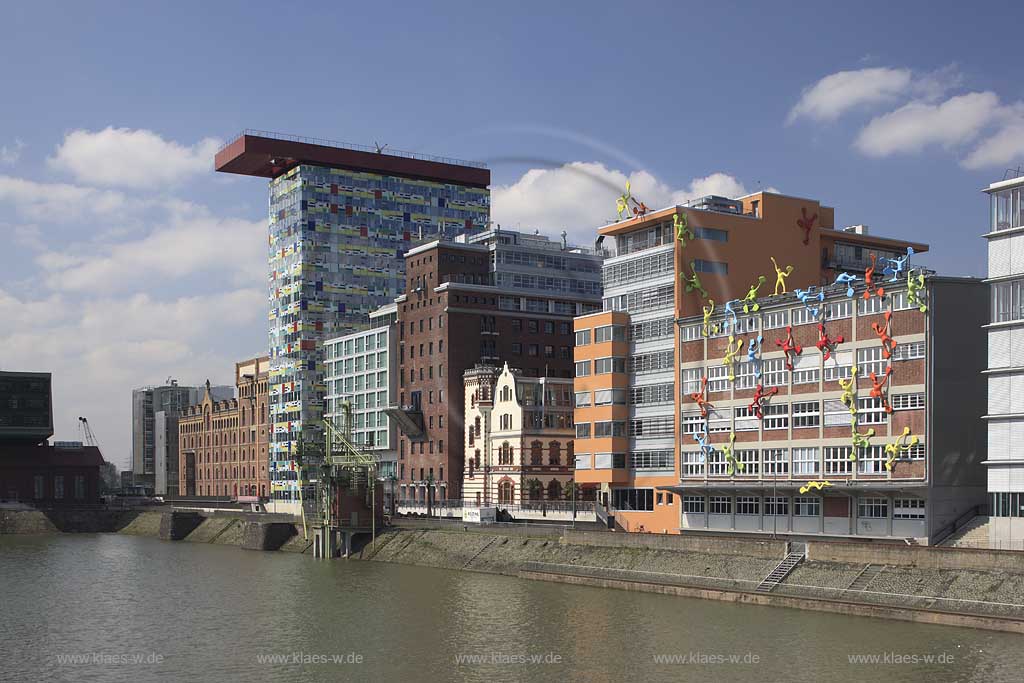 Hafen, Dsseldorf, Duesseldorf, Niederrhein, Bergisches Land, Blick in Speditions Strasse mit Sicht auf Rhein und verschiedenen Gebaeuden, Gebuden, Haus mit Flossies