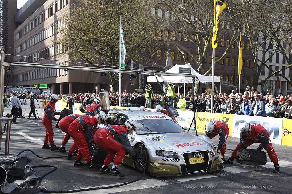 Knigsallee, Koenigsallee, Koe, K, Dsseldorf, Duesseldorf, Niederrhein, Bergisches Land, DTM, Deutsche Tourenwagen Meisterschaft, Praesentation, Prsentation, Blick auf Boxenstop, Audi
