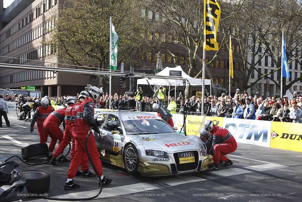 Knigsallee, Koenigsallee, Koe, K, Dsseldorf, Duesseldorf, Niederrhein, Bergisches Land, DTM, Deutsche Tourenwagen Meisterschaft, Praesentation, Prsentation, Blick auf Boxenstop, Audi