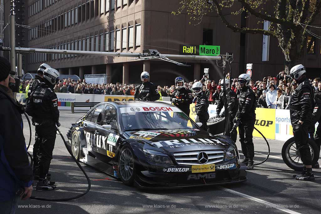 Knigsallee, Koenigsallee, Koe, K, Dsseldorf, Duesseldorf, Niederrhein, Bergisches Land, DTM, Deutsche Tourenwagen Meisterschaft, Praesentation, Prsentation, Blick auf Boxenstop, Mercedes