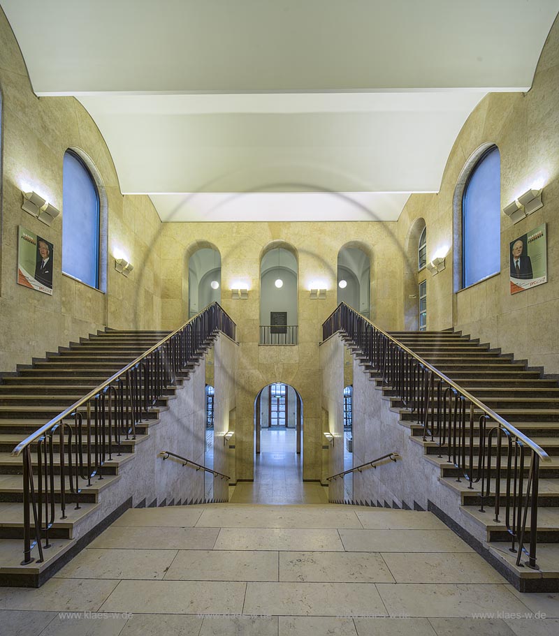 Aachen,Treppenhaus im RWTH Hauptgeaude, das zwischen 1986 und 1870 errichtete Gebaeue, ist der der Verwaltungssitz der Rheinisch-Westfaelischen Technischen Hochschule; Aachen, staircase in the RWTH main building, administrative center of the Rheinish-Westphalian technical academia.