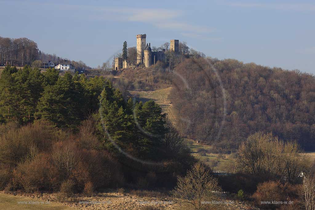 Gerolstein Pelm die Kasselburg; Castle Kasselburg 