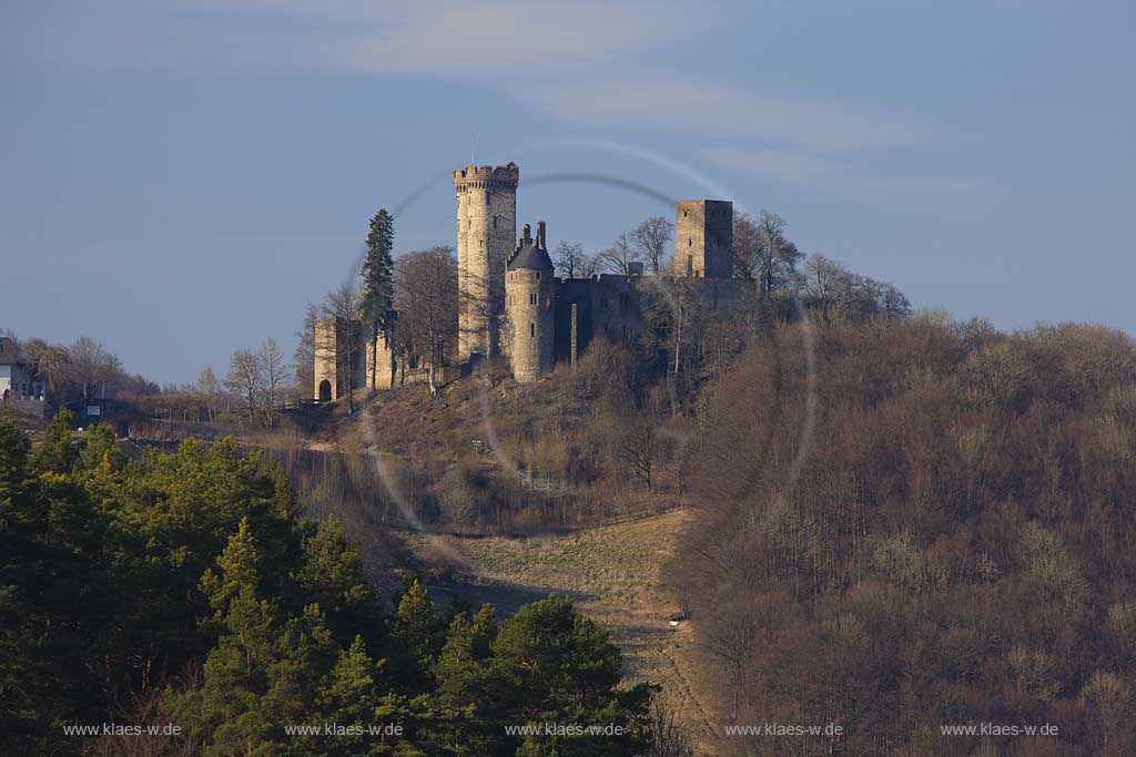 Gerolstein Pelm die Kasselburg; Castle Kasselburg 