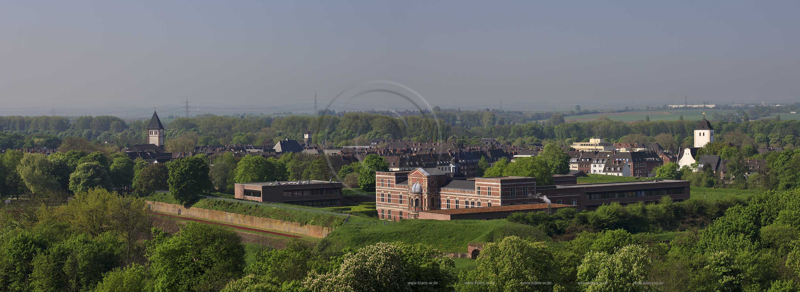 Juelich, Panoramablick mit Schlossfestung, Zitadelle; panorama view with citadel