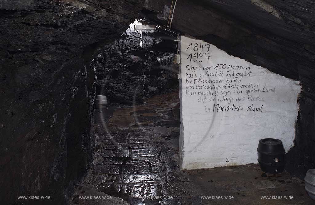 Monschau, Felsenkeller Brauhaus und Museum, gesprengter Felsenkeller, Handwerksbrauerei; Brewery museum in Monschau rock cavern