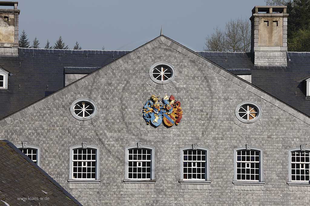 Monschau, Rotes Haus, verschieferter Giebel mit Wappen; Red house schist gable with emblem