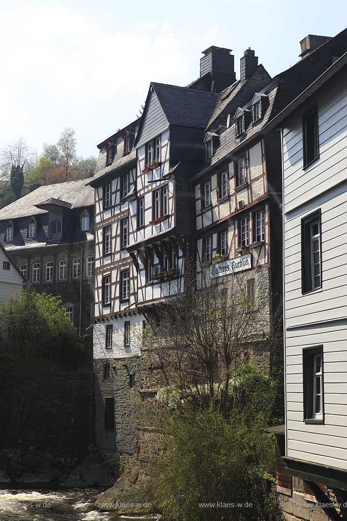 Monschau, Rur und Fachwerkhaeuser mit Cafe Rurblick; Rur river with framework houses, cafe 