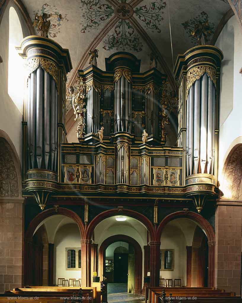 Kall, Steinfeld, Eifel, Kreis Euskirchen, Kloster Steinfeld, Blick in Klosterkirche mit Sicht auf Orgelpfeifen