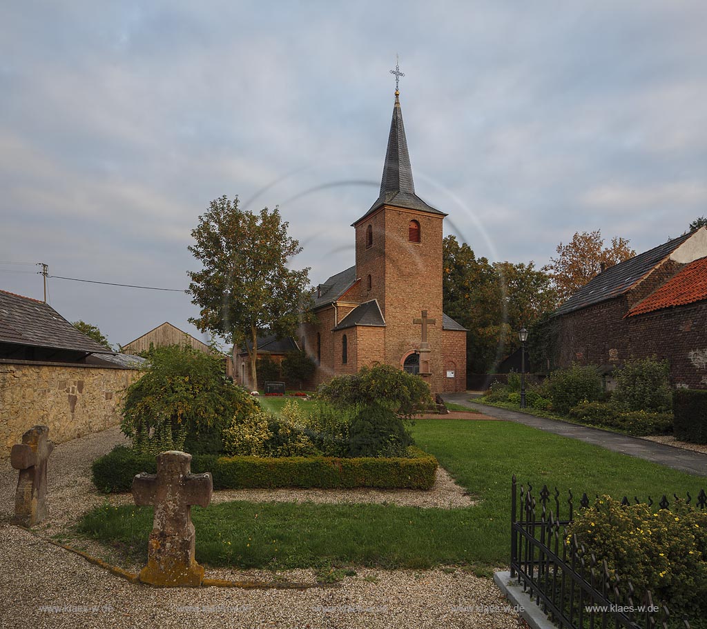 Zuelpich-Bessenich, St. Christophorus-Kirche; Zuelpich-Bessenich, church St. Christophorus-Kirche.