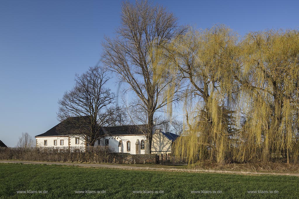 Zuelpich-Enzen, Kloster Antonigartzem, das Klostergebaeude selbst stammt weitgehend aus der 2. Haelfte des 17. Jahrhunderts; Zuelpich-Enzen, closter Antonigartzem.