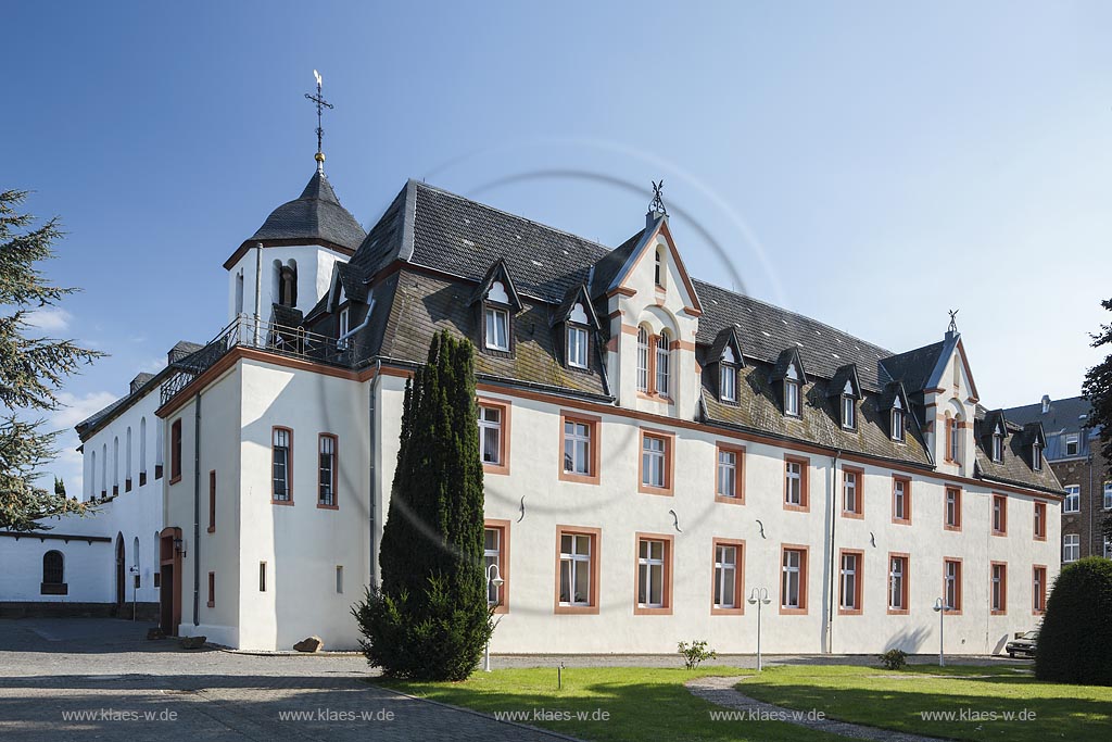 Zuelpich-Hoven, Kloster Marienborn, es wurde im Jahre 1188 durch Zisterzienserinnen gegruendet und seit 1985 ist dies eine Fachklinik fuer Psychiatrie und Psychotherapie;  Zuelpich-Hoven, abbey Kloster Marienborn.