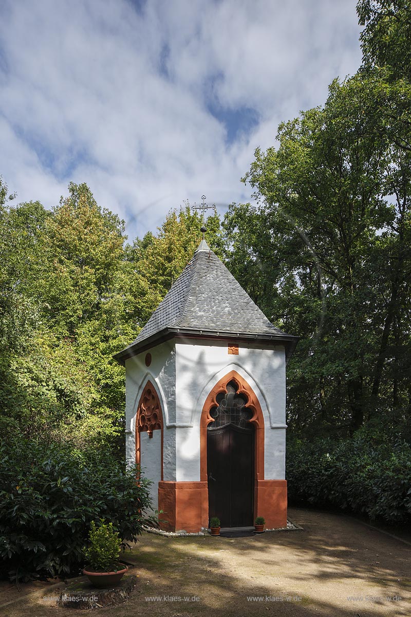 Zuelpich-Sinzenich, Marienkapelle auf dem Eulenberg; Zuelpich-Sinzenich, chapel Marienkapelle auf dem Eulenberg.