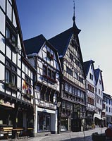 Bad Münstereifel, Muenstereifel, Kreis Euskirchen, Eifel, Blick auf Historische Fachwerkhaeuser, Fachwerkhäuser im Ortskern