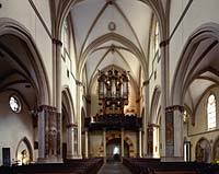 Münstermaifeld, Landkreis Mayen-Koblenz, Maifeld, Eifel, Blick in Stiftskirche St. Martin und St. Severus auf Orgel, Orgelpfeifen