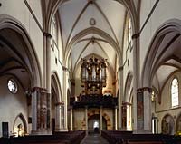 Mnstermaifeld, Landkreis Mayen-Koblenz, Maifeld, Eifel, Blick in Stiftskirche  St. Martin und St. Severus auf Orgel, Orgelpfeifen   