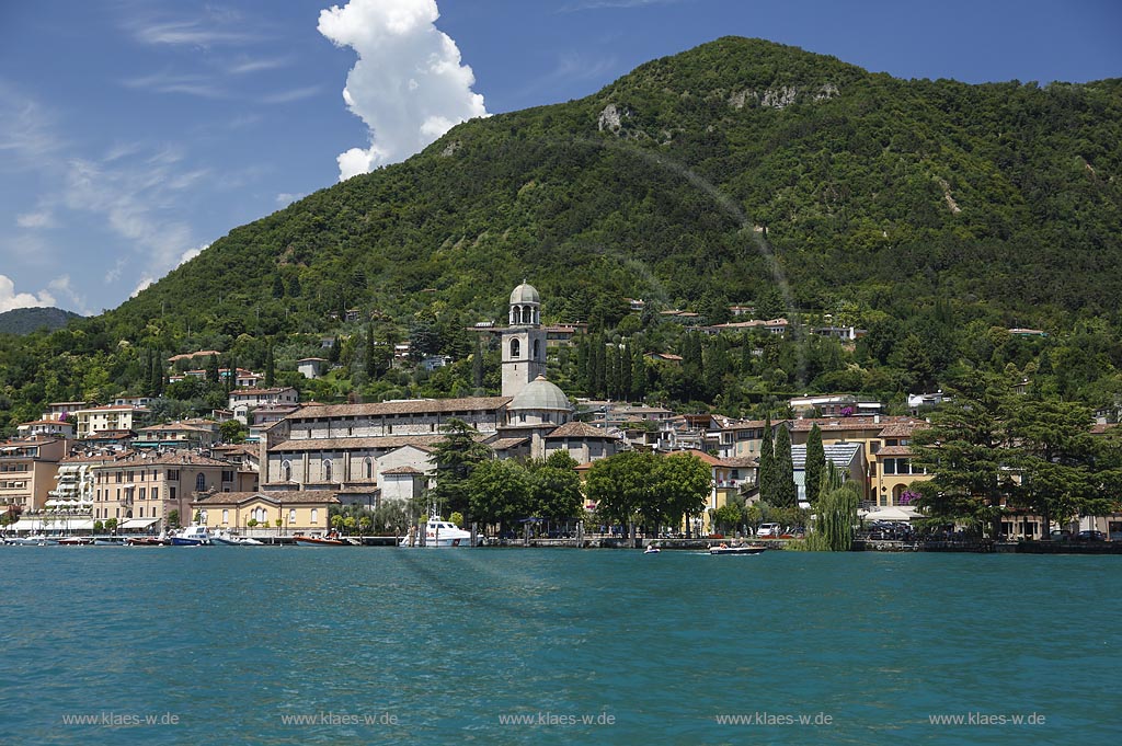 Gardone Riviera, Seeseite; Gardone Riviera, sea side.