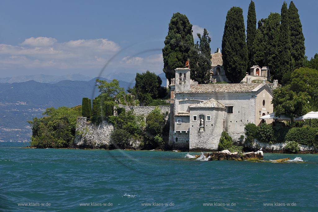 Punta di san Viglio vom Garasee aus gesehen, Seeseite; Punta di san Viglio from seaside