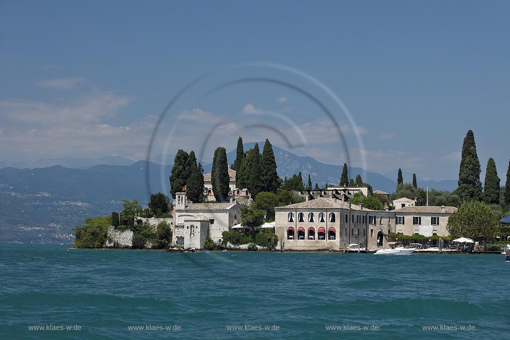 Punta di san Viglio vom Garasee aus gesehen, Seeseite; Punta di san Viglio from seaside