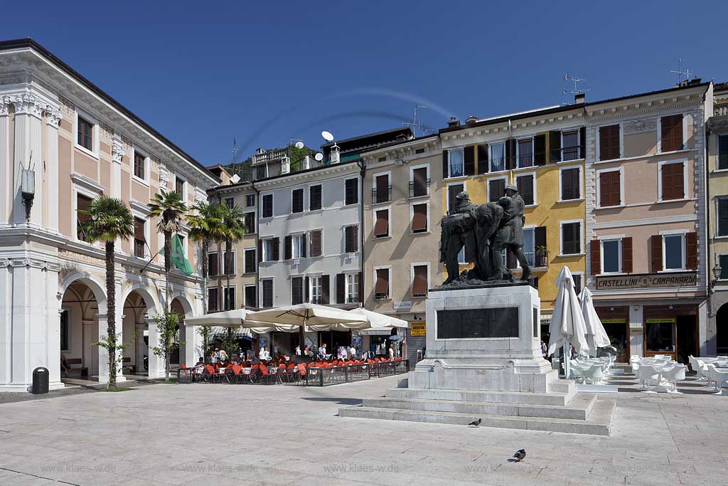 salo_piazza_della_vittoria_