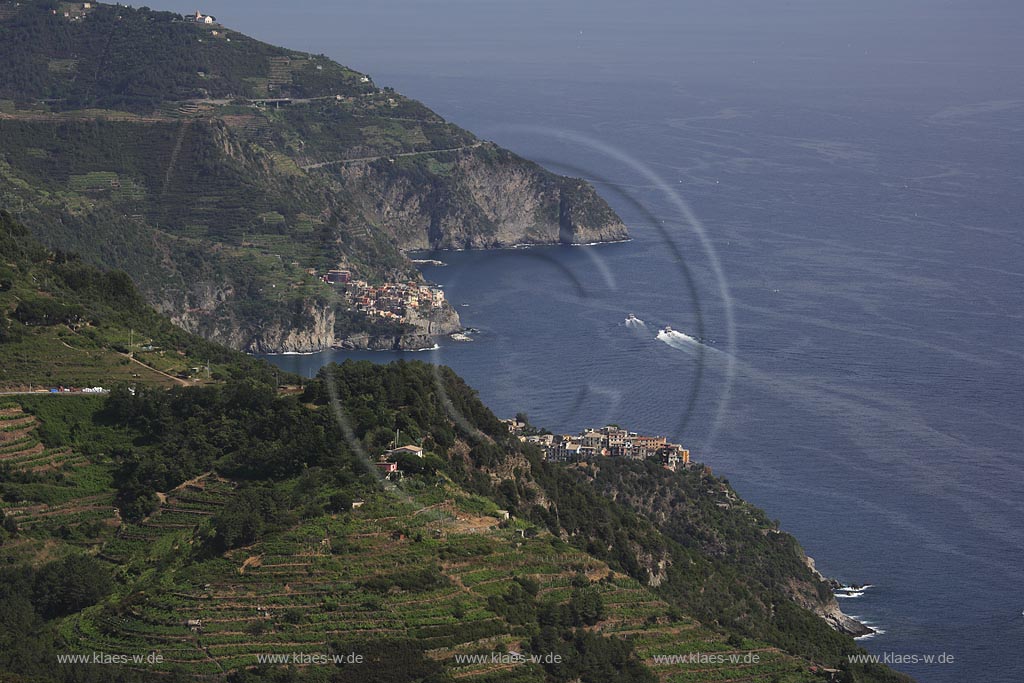 Corniglia mit Blick ber Manarolo, Cinque Terre, Ligurien