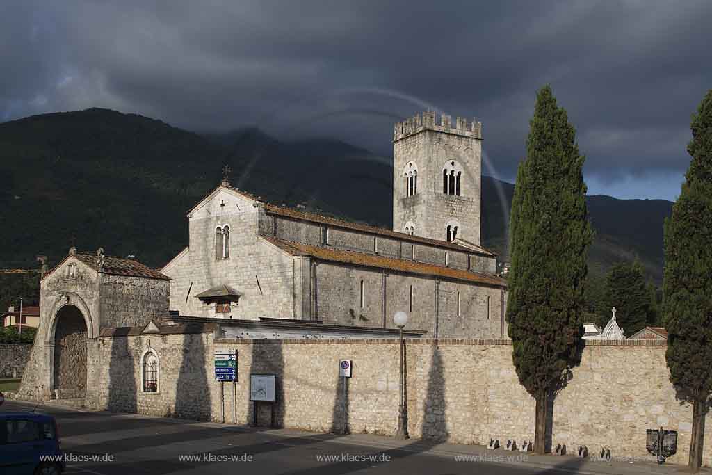 Camaiore, Blick auf Chiesa di San Pietro, Toskana, Tuscany