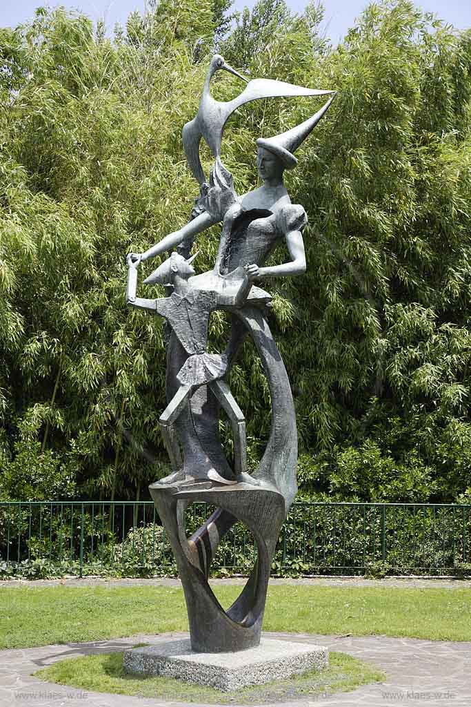 Collodi, Blick auf Statue im Pinoccio Park, Toskana, Tuscany