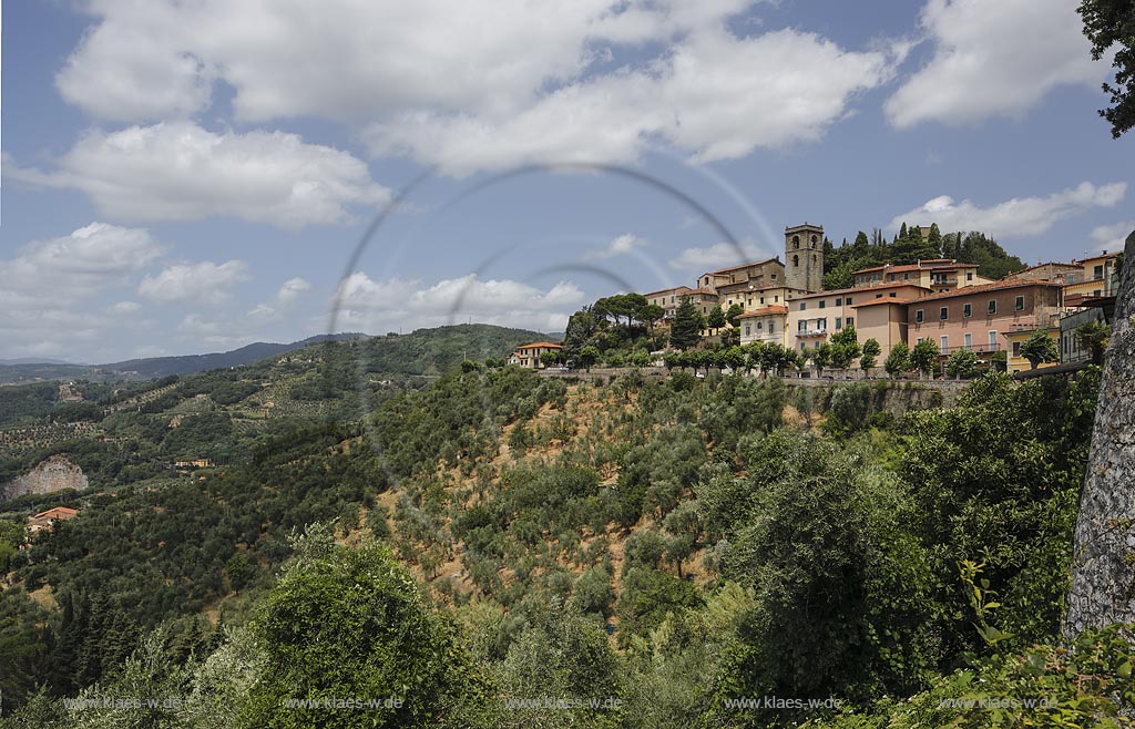 Blick auf Montecatini Alto; view to Montecantini Alto.