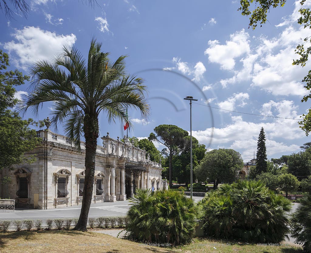Montecatini Terme, Thermalbad Tettuccio mit Park; Montecatini Terme, thermal bath Tettuccio with parque.