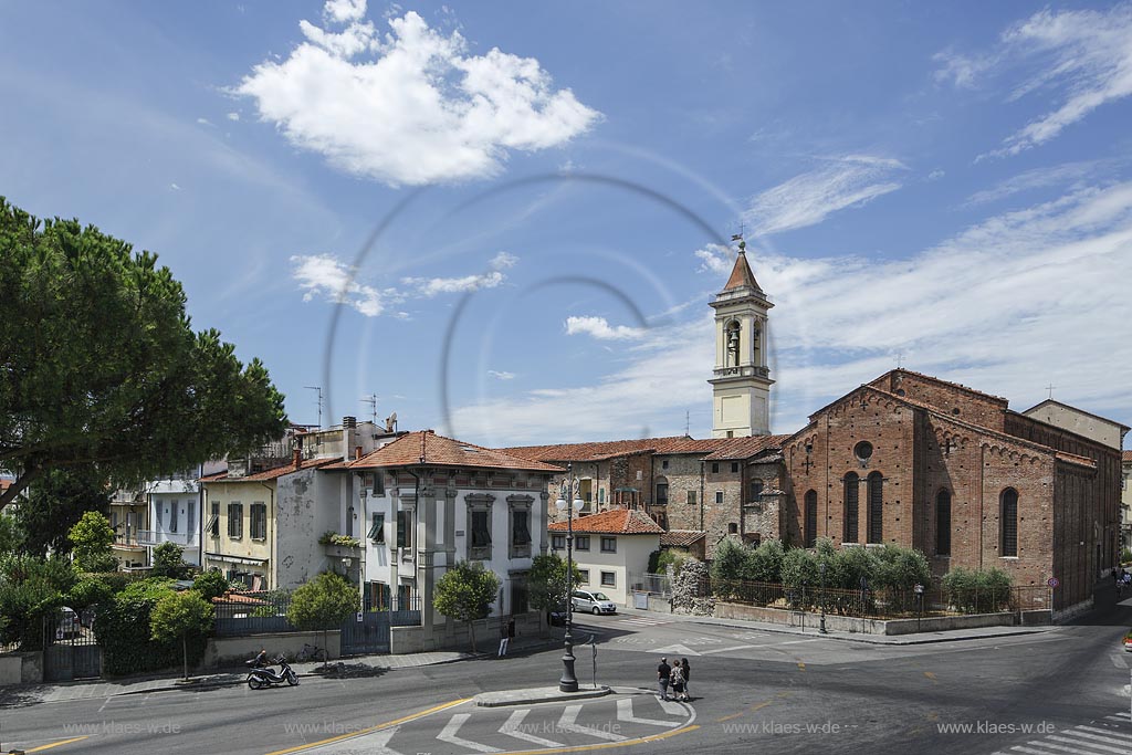 Prato, San Francesco-Apsis von aussen, Ziegelbau; Prato, apsis of San Francesco,  exterior view, brick building.