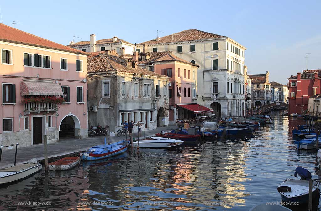 Chioggia Kanal Vena Canale Vena in stimmmungsvollem Licht; Canal Vena in evening light 