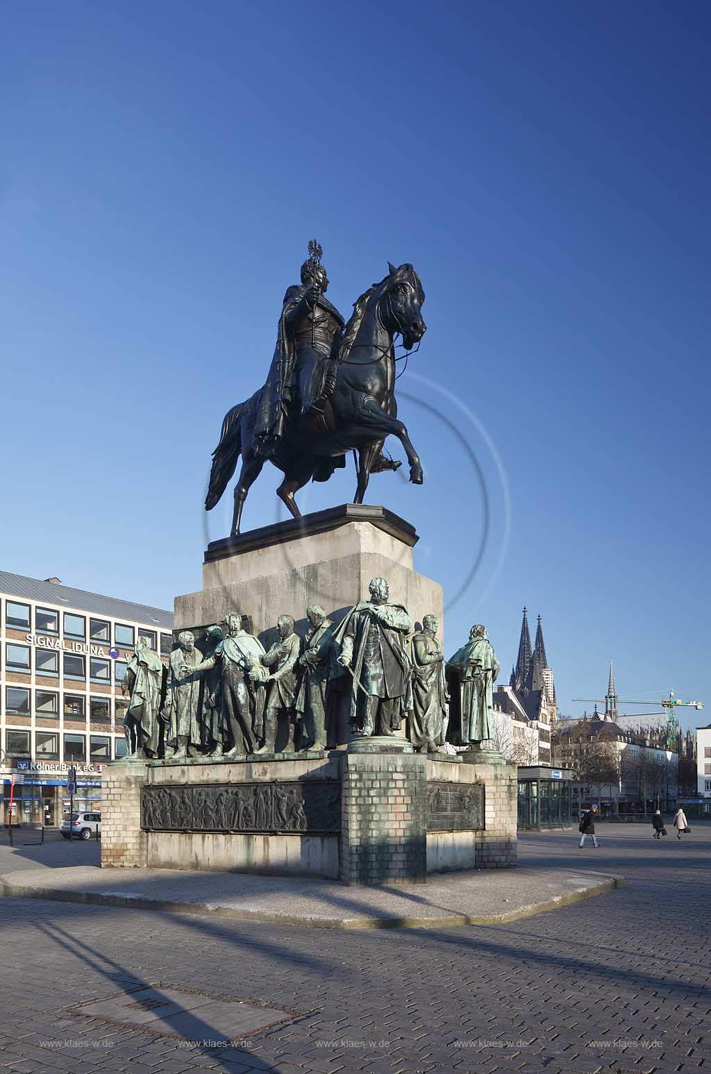 Koeln Altstadt Heumarkt Reterstandbild Kolossaldenkmal fr Friedrich Wilhelm III. von Preussen von Gustav Blaeser; Cologne old town momorial for Friedrich Wilhelm 3.