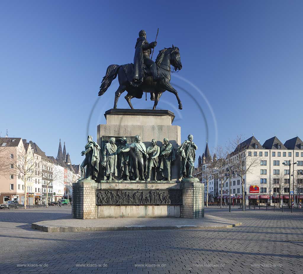 Koeln Altstadt Heumarkt Reterstandbild Kolossaldenkmal fr Friedrich Wilhelm III. von Preussen von Gustav Blaeser; Cologne old town momorial for Friedrich Wilhelm 3.