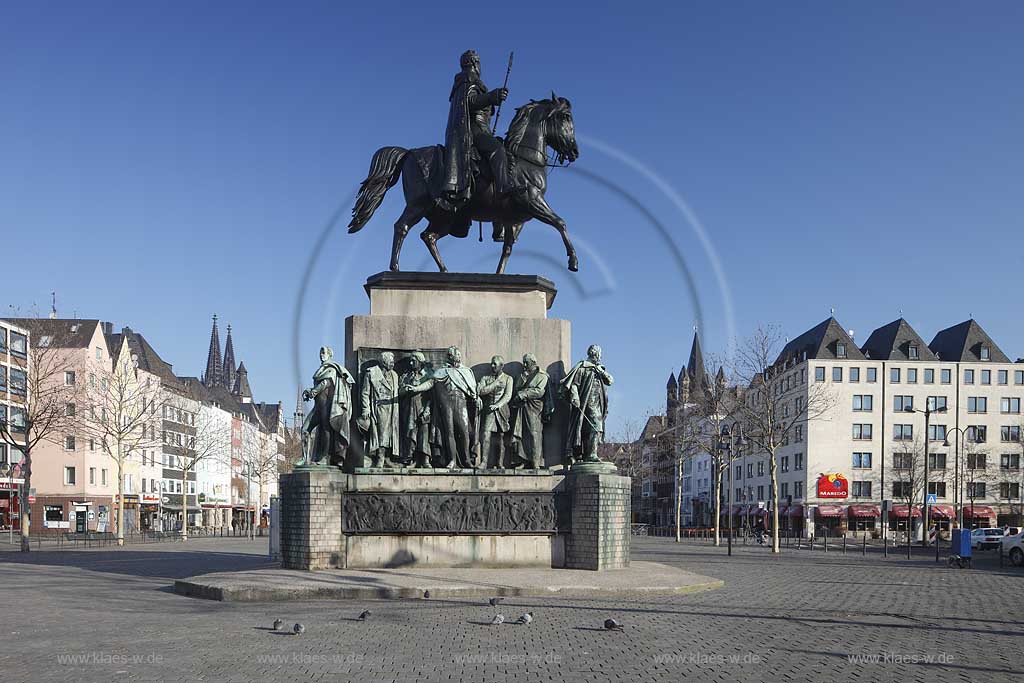 Koeln Altstadt Heumarkt Reterstandbild Kolossaldenkmal fr Friedrich Wilhelm III. von Preussen von Gustav Blaeser; Cologne old town momorial for Friedrich Wilhelm 3.