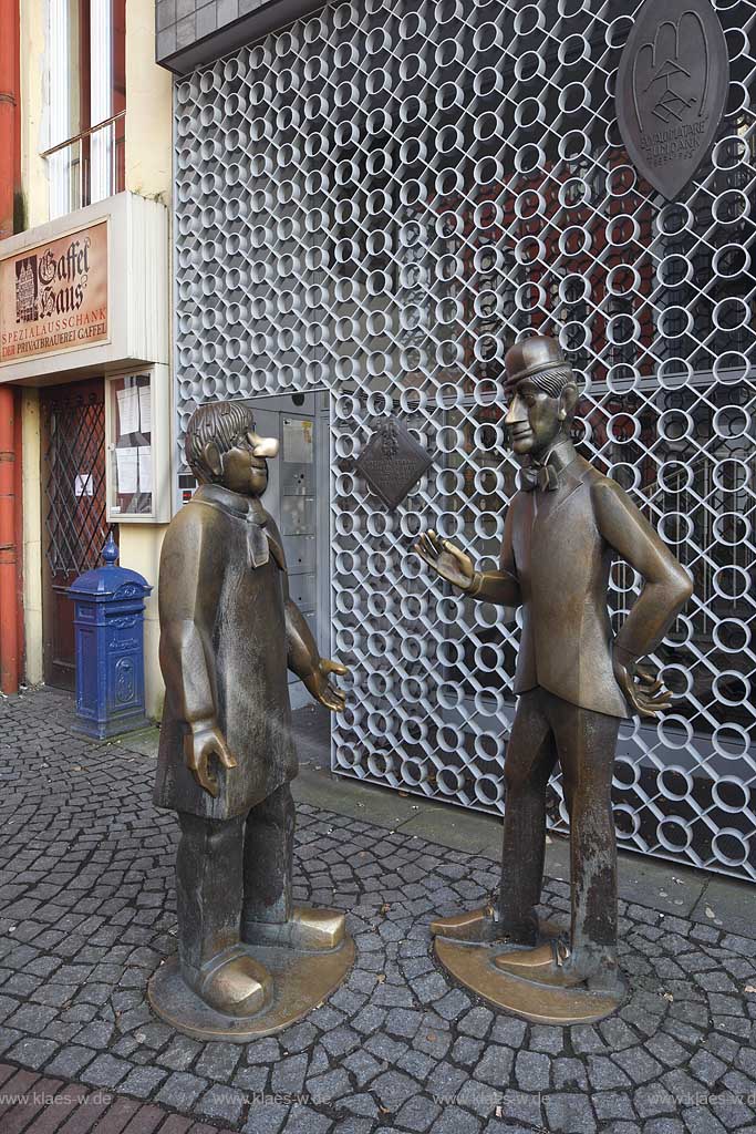 Koeln Altstadt Tuennes und Schael Bronze Denkmal