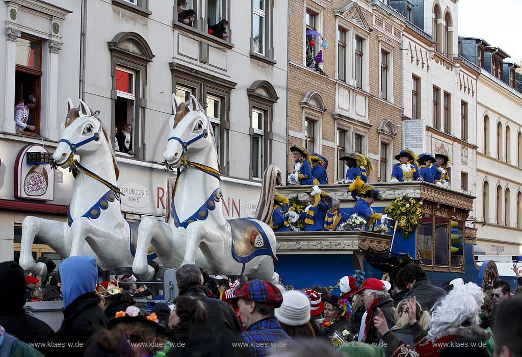 Koeln Ehrenfeld, Karneval Veedelszug am Veilchendienstag; Cologne carnival