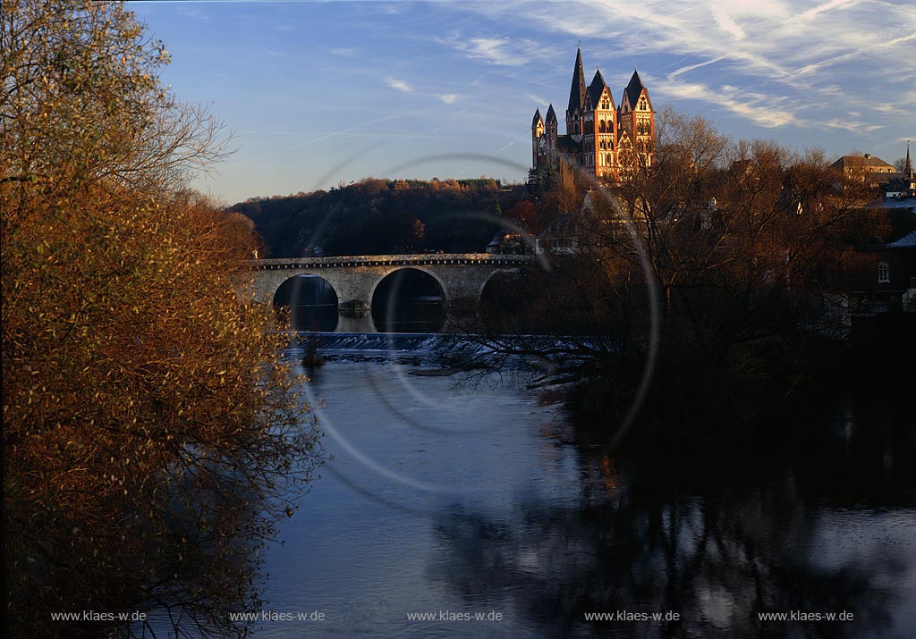 Limburg an der Lahn, Blick auf Dom und Lahnbrcke, Bruecke, Limburg-Weilburg, Hessen, Westerwald