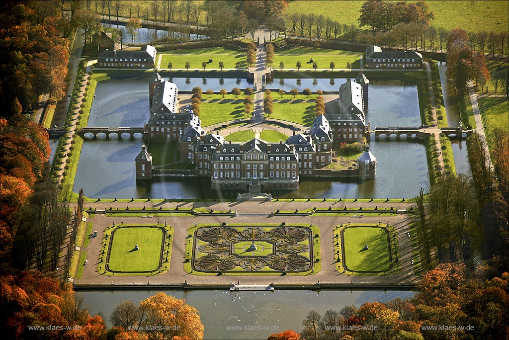 DEU, Deutschland, Luftbildfotografie, Wasserschloss Nordkirchen im Muensterland Finanzhochschule Park Barockschloss | DEU, Germany, aerial photography, castle Nordkirchen 