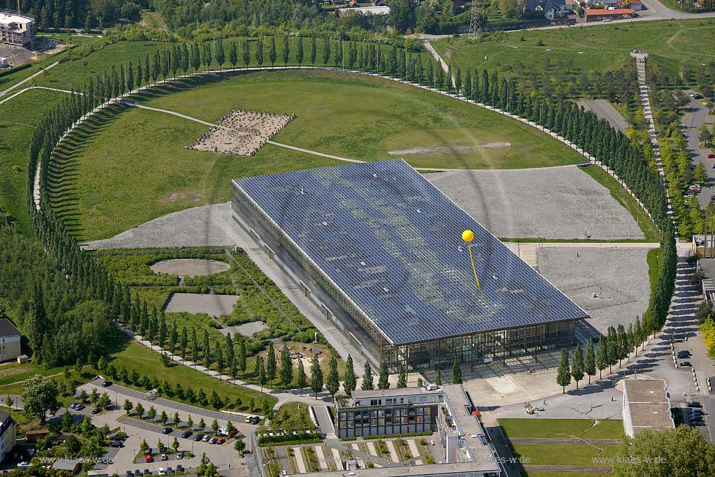 Mont Cenis 1/3/5 mit der Solarakademie Mt.Cenis im Stadtteil Sodingen, Schachtzeichen ruhr2010, Herne, Ruhrgebiet, Nordrhein-Westfalen, Deutschland, Europa
