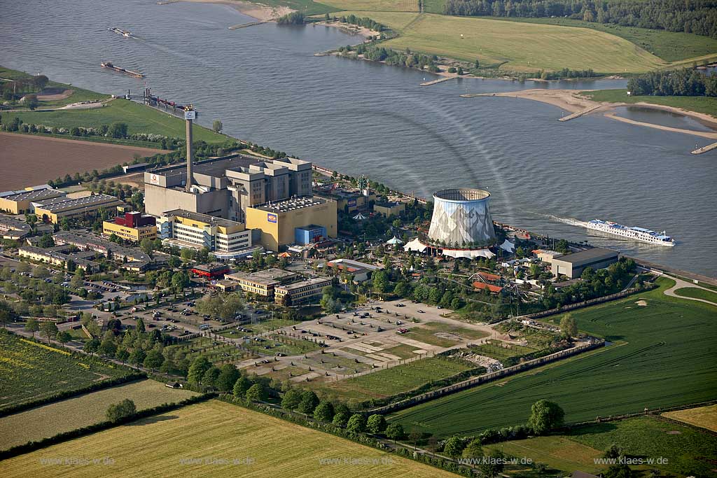 Deutschland, DEU: Kalkar, Wunderland Kalkar, ehemaliger Schneller Brueter, der nie ans Netz ging. | Germany, DEU: Kalkar, former nuclear power plant, now amusement park Wunderland Kalkar 