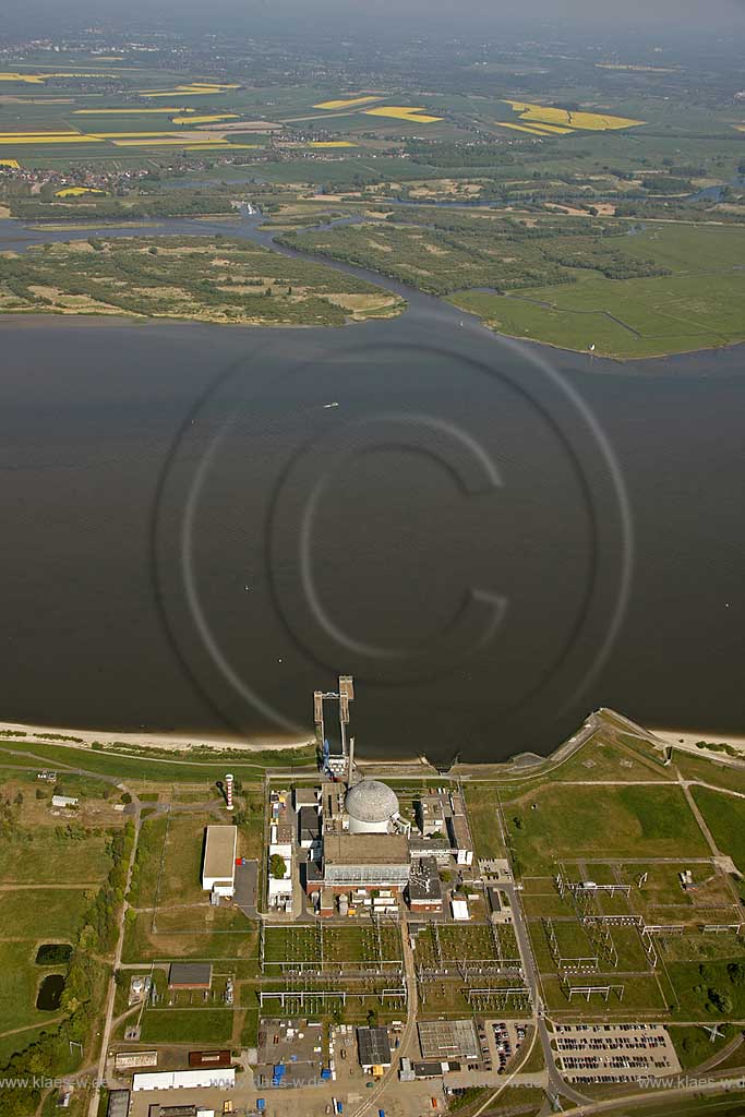 Stade, Gesamtuebersicht Atomkraftwerk Stade;  Stadte, general view atomic power plant Stade.