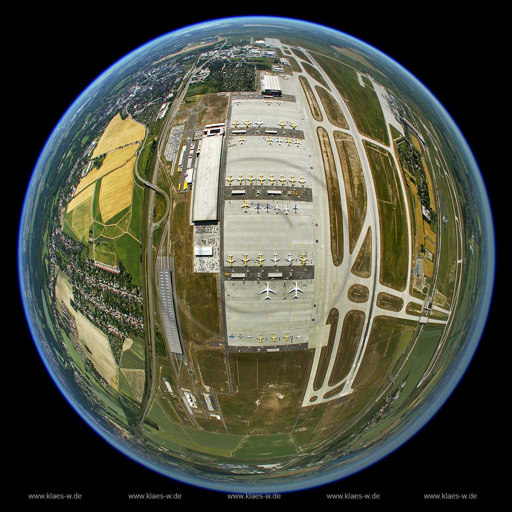 Luftbild, Flughafen Leipzig, Frachtflughafen, Internationaler Flughafen, Sachsen, DHL, Frachtflugzeuge, Carrier, Nachtflug, , Luftbild, Schkeuditz, Delitzsch, Saxony, Germany, Europa