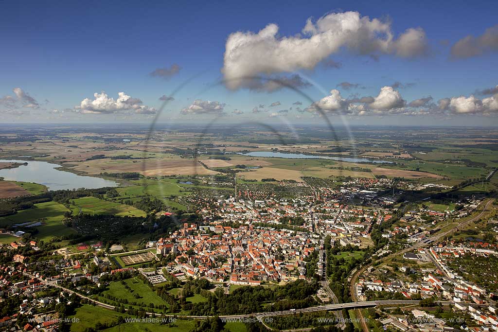 Seenlandschaft, Guestrow, Mecklemburg-Vorpommern, Deutschland, DEU. | The Mecklenburg Lakes near Guestrow, Mecklenburg-West Pomerania, Germany, DEU.