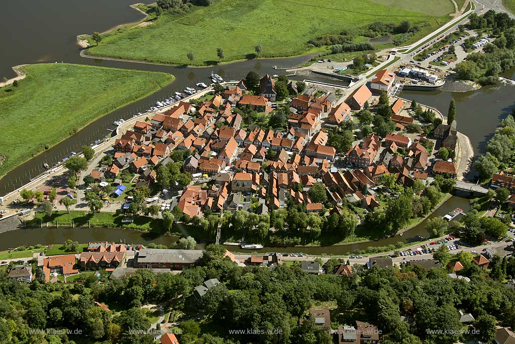 Elbe, neuer Hochwasserschutz, Hitzacker, Niedersachsen, Deutschland, DEU. | Hitzacker, Lower Saxony, Germany, DEU.