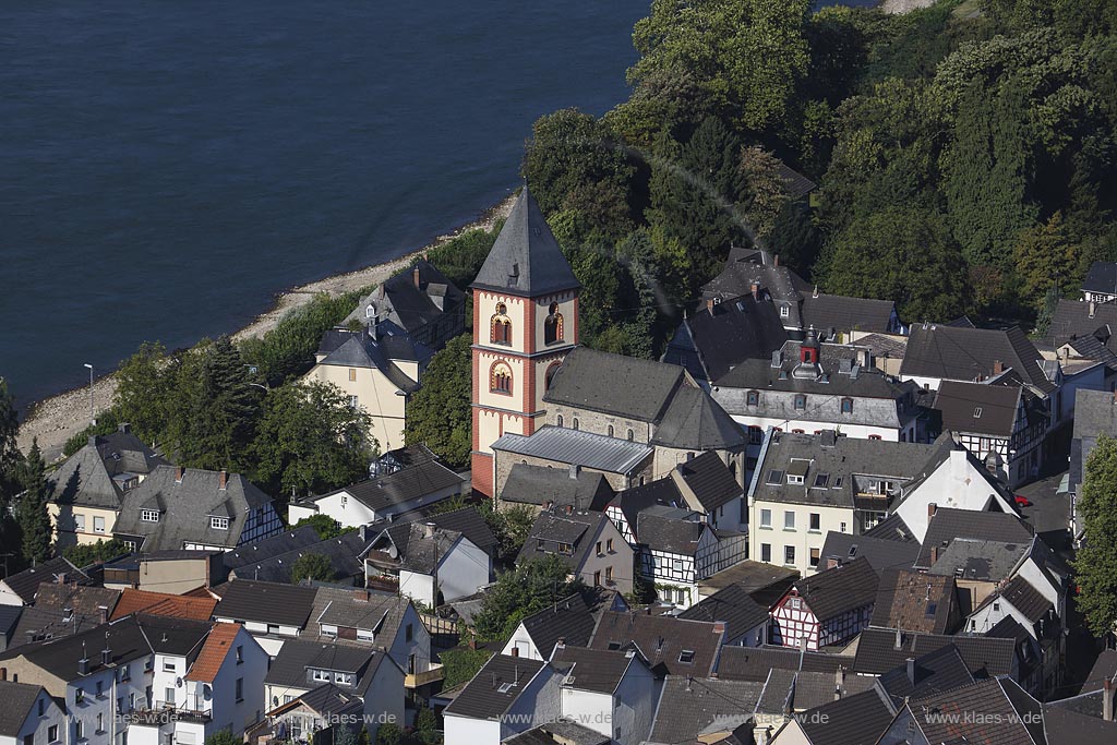 Erpel, Blick auf Erpel mit Pfarrkirche St. Severin; Erpel, view to town with parish church St. Severin.